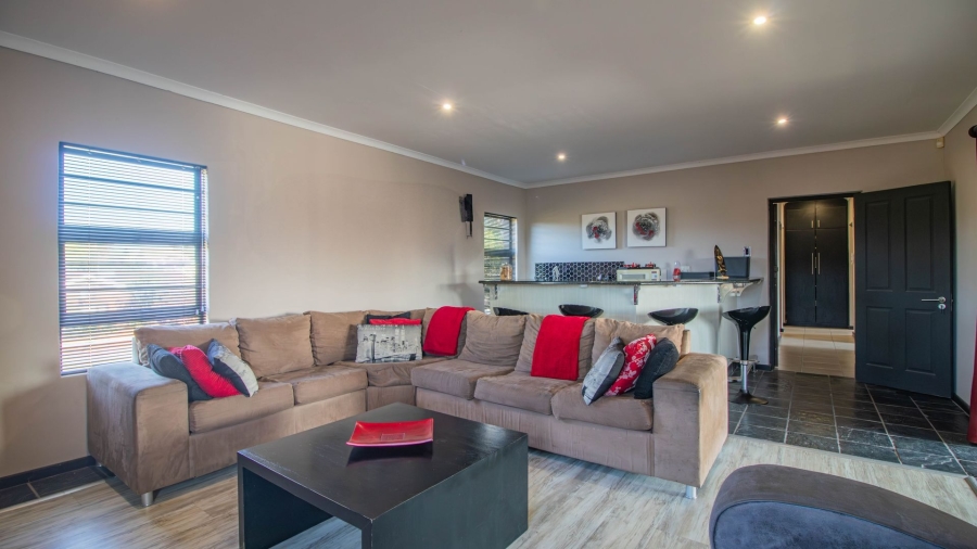 4 Bedroom Property for Sale in Blue Bend Eastern Cape
